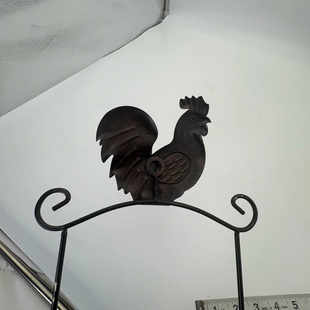 Black Metal Rooster Wall Plate Hanger